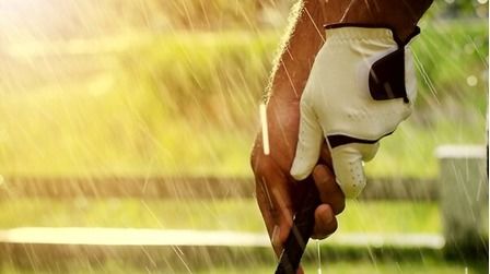 6 Best Golf Gloves For Rain of 2025