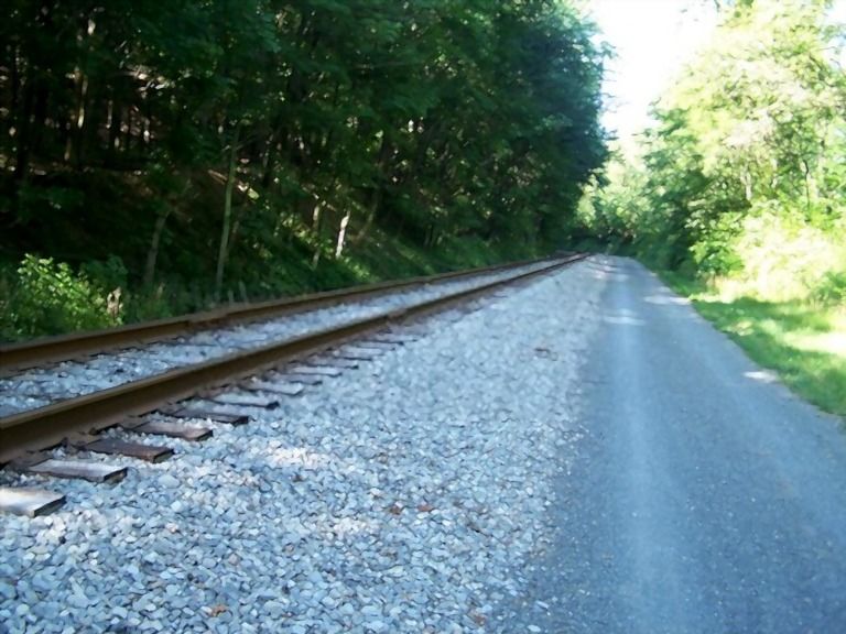 Top 8 Longest Paved Bike Trails in the US Top 8 Longest Paved Bike Trails in the US