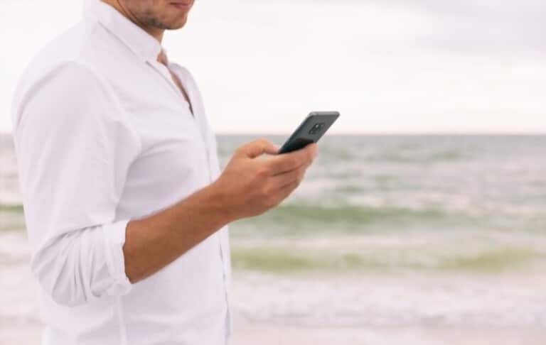 What To Wear To A Beach Party For Guys? What To Wear To A Beach Party For Guys?