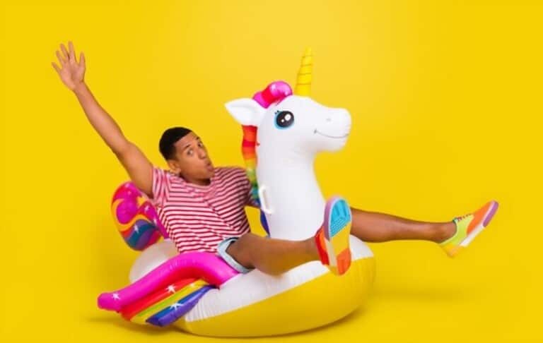 What To Wear To A Beach Party For Guys? What To Wear To A Beach Party For Guys?