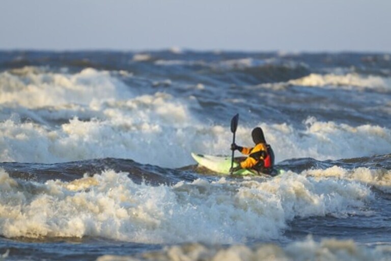 What to Wear When Kayaking? What to Wear When Kayaking?