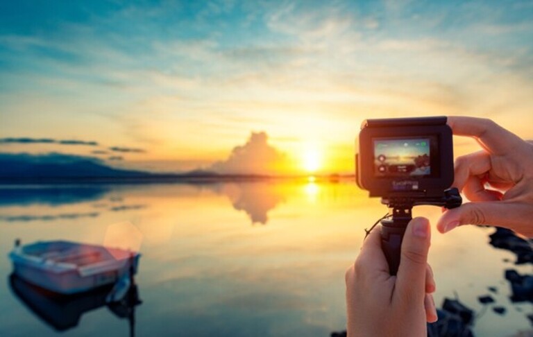 How Do You Take Pictures While Kayaking? How Do You Take Pictures While Kayaking?